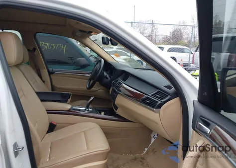 2011 BMW X5 xDrive50I from USA, damaged, VIN 5UXZV8C59BL418572